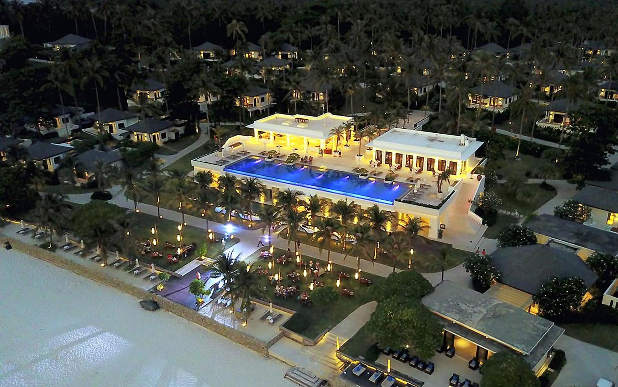 Hotel The Racha Ko Racha Yai Esterno foto
