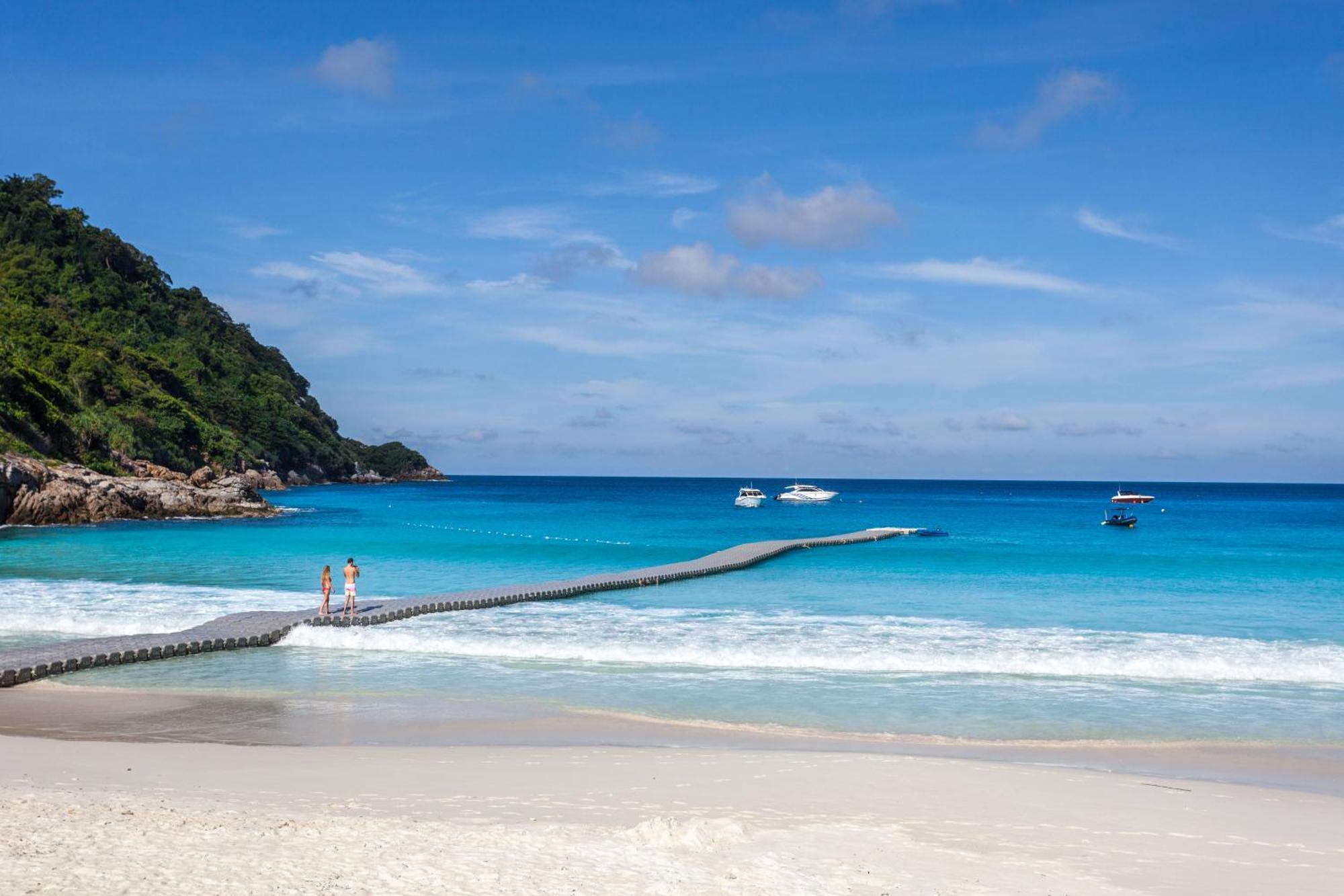Hotel The Racha Ko Racha Yai Esterno foto