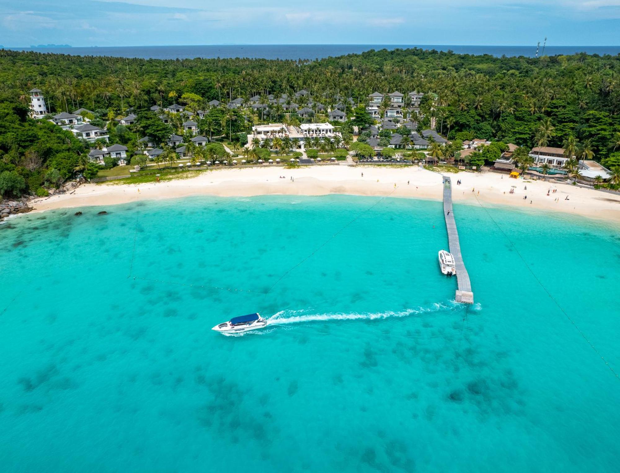 Hotel The Racha Ko Racha Yai Esterno foto